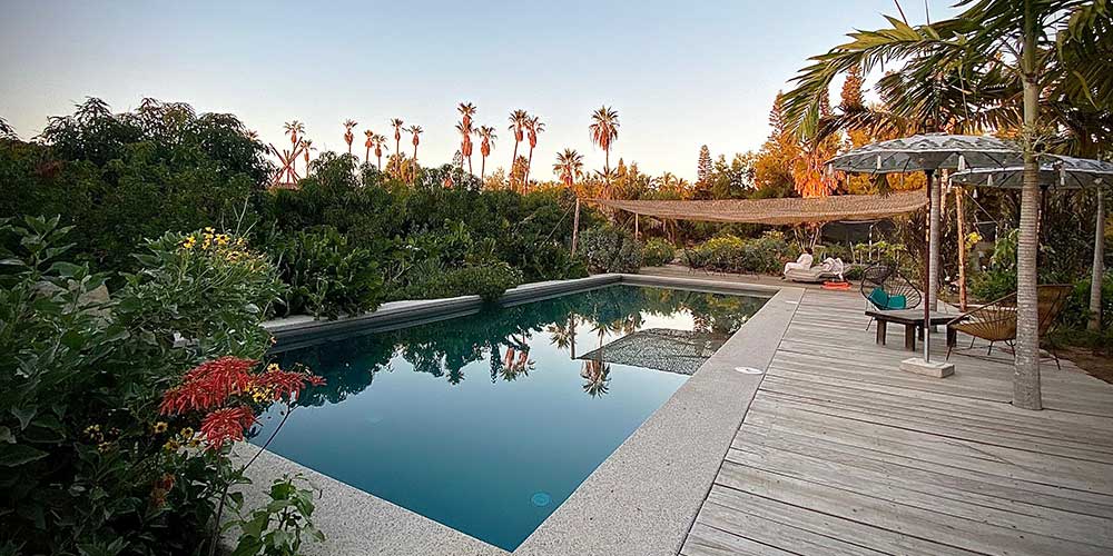 Pool and jacuzzi